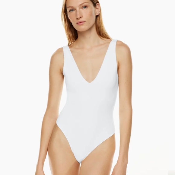 Aritzia Tops - New Bodysuit